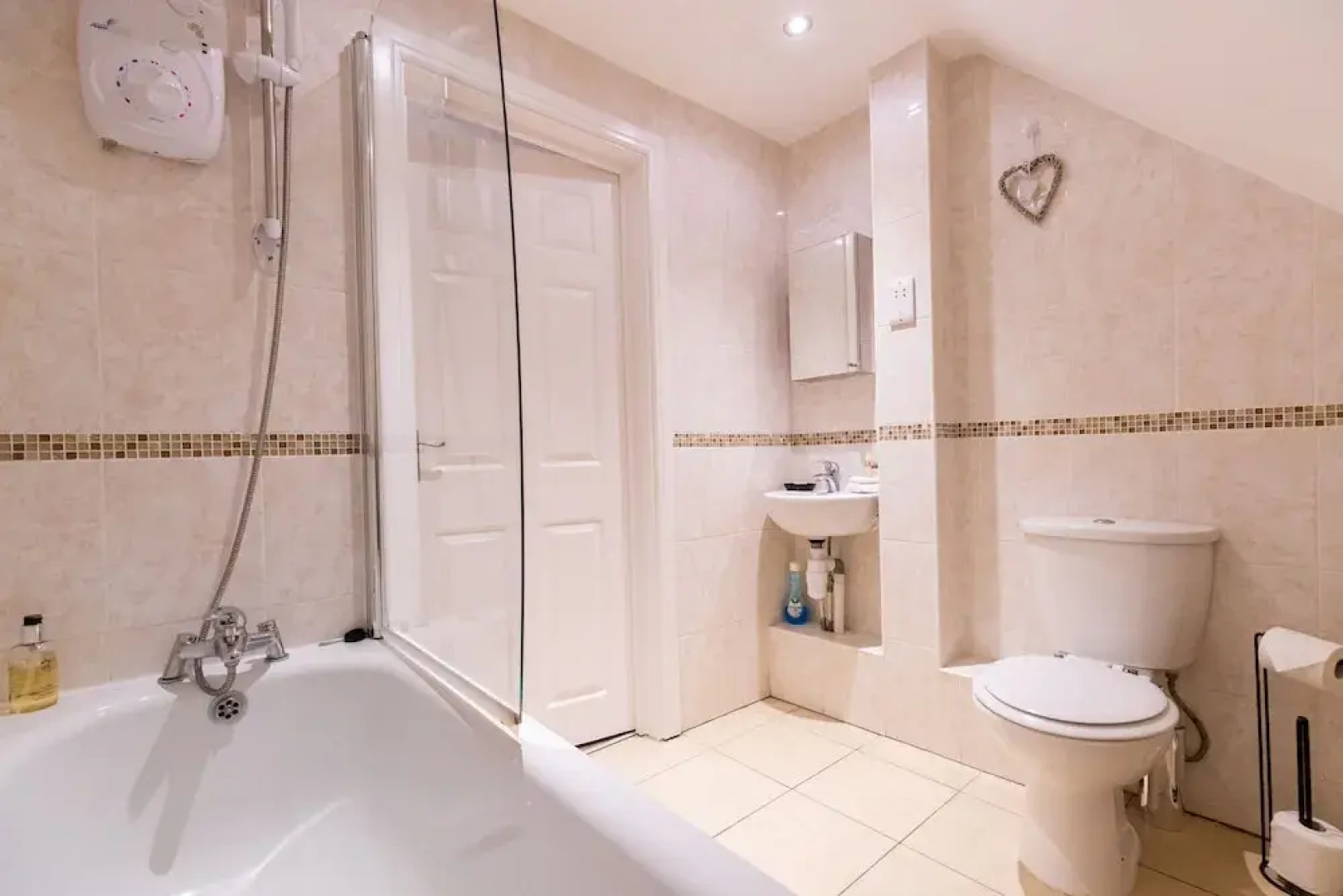 2-bedroom Penthouse, Clockhouse, Hoddesdon