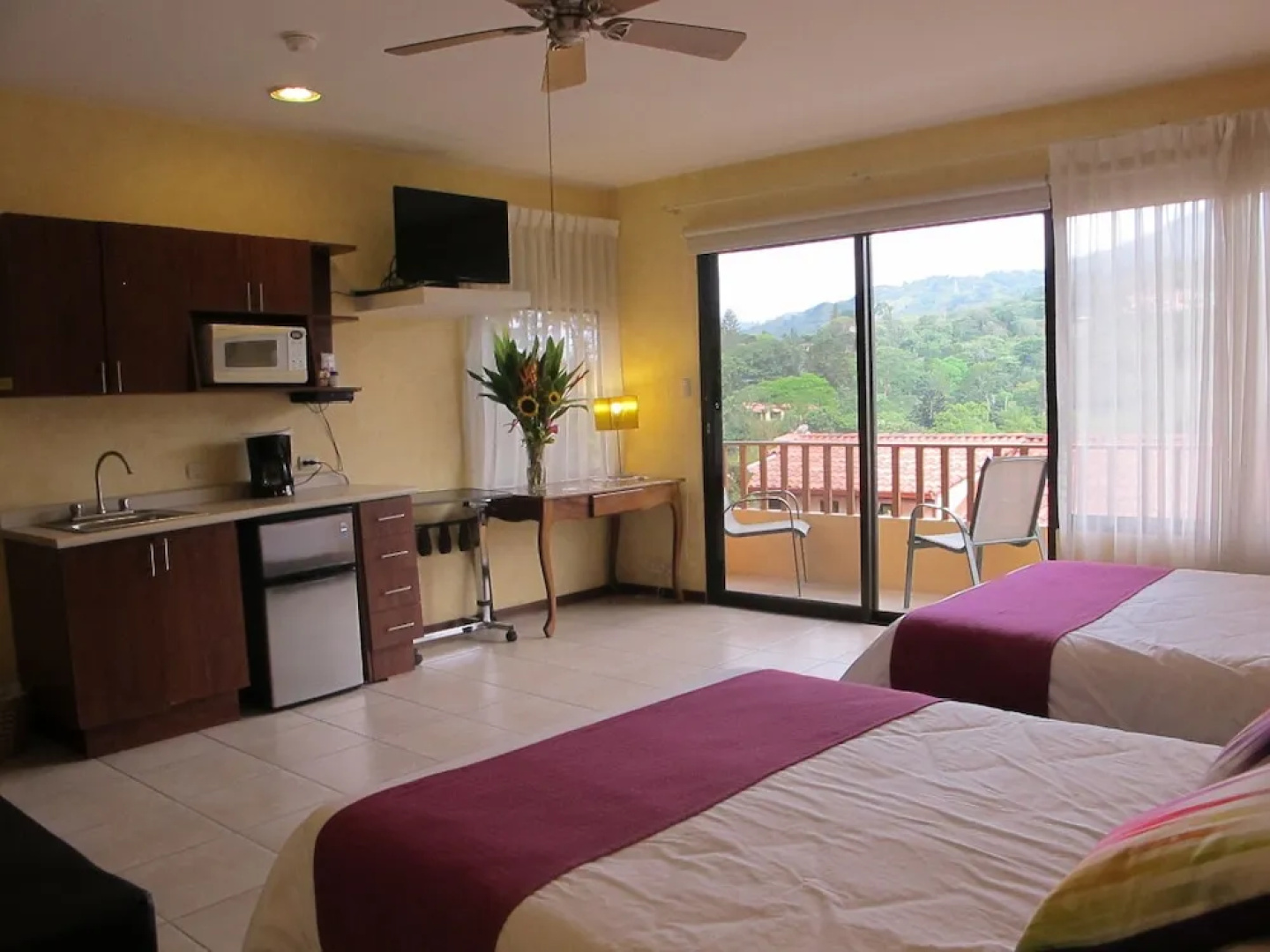 Las Cumbres Inn