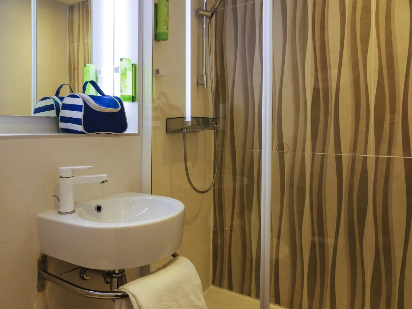 Greet Hotel Marseille Provence Aéroport