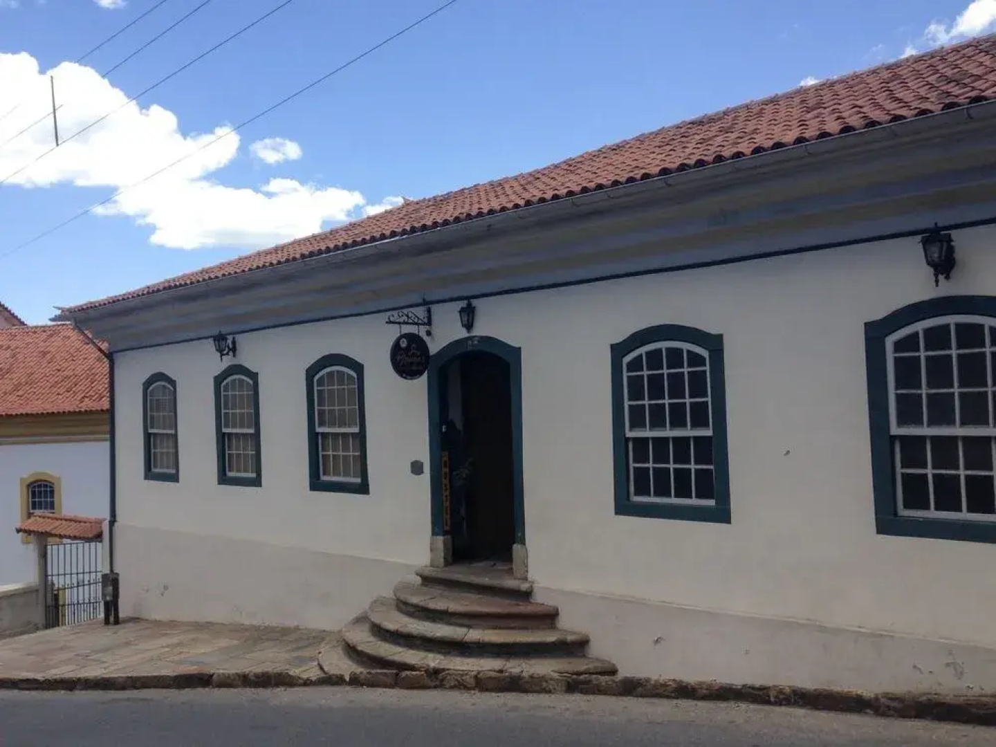 Brumas Hostel