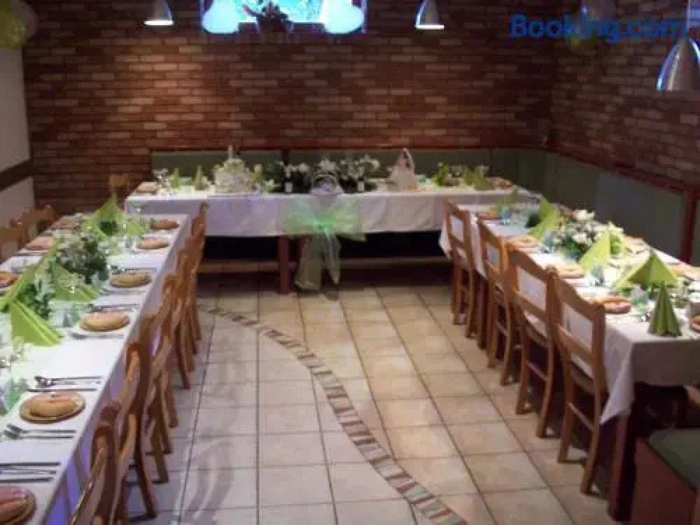 Penzion Restaurace Chanos