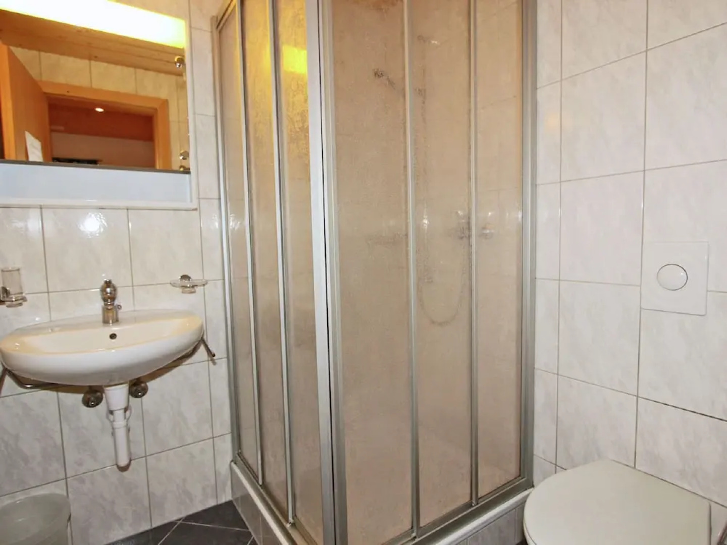 Comfortable Apartment at the Ground Floor, Terrace With View at the Wetterhorn