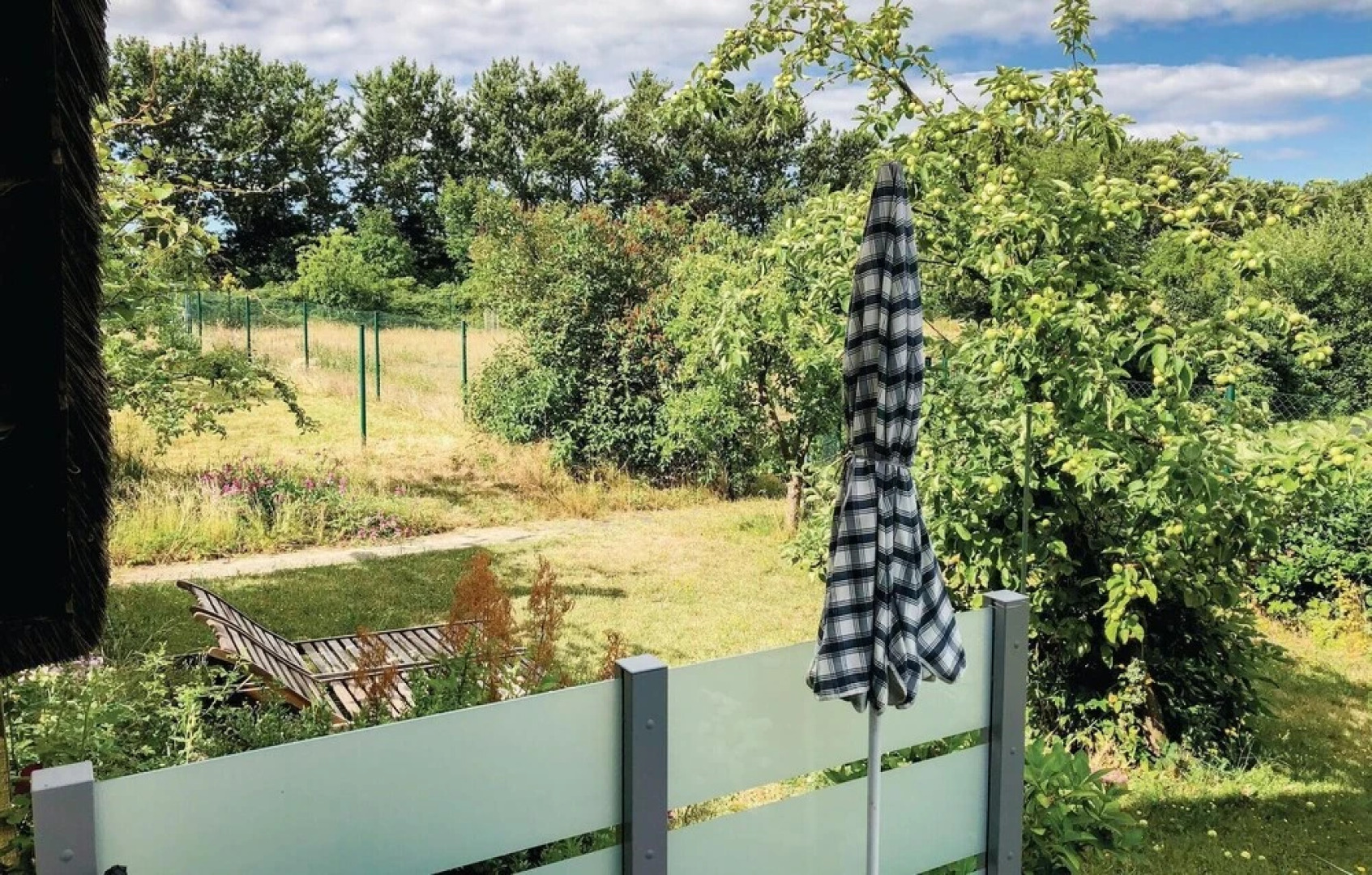 Beautiful Home in Hohen Wieschendorf With 1 Bedrooms