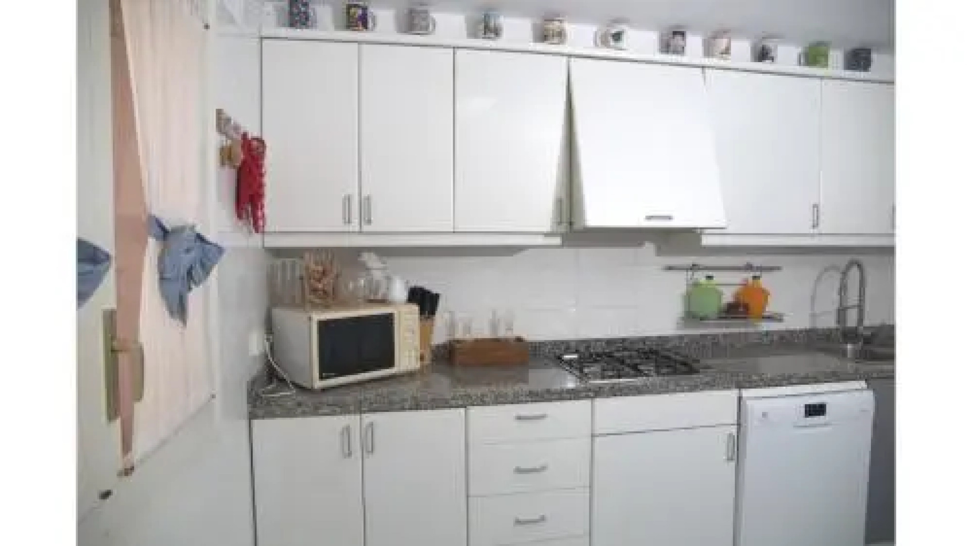 Margaret's Family House with pool and parquing