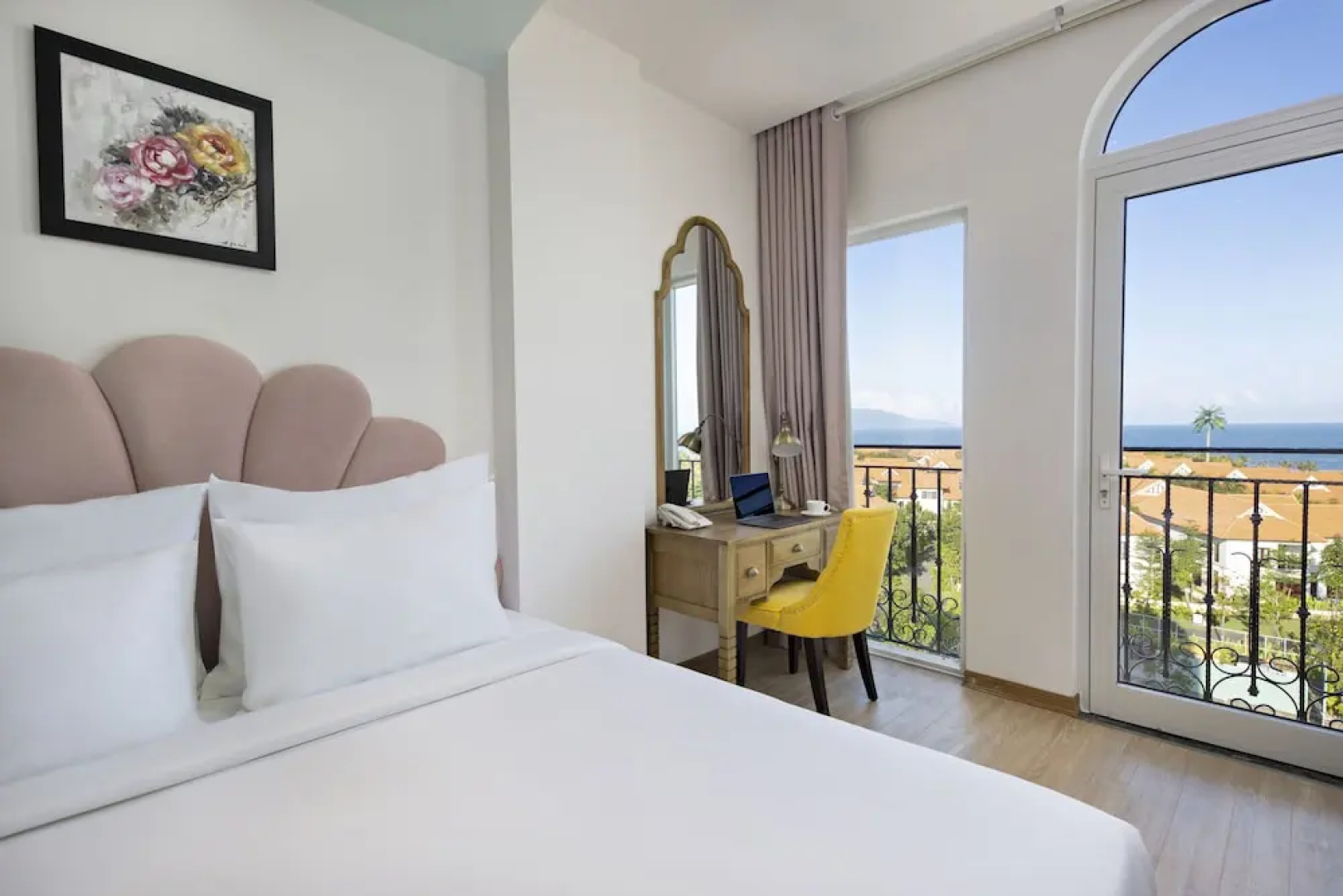 Adaline Hotel & Apartment