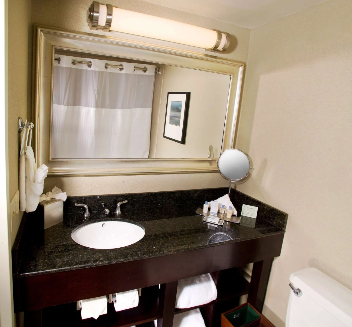 DoubleTree by Hilton Norwalk