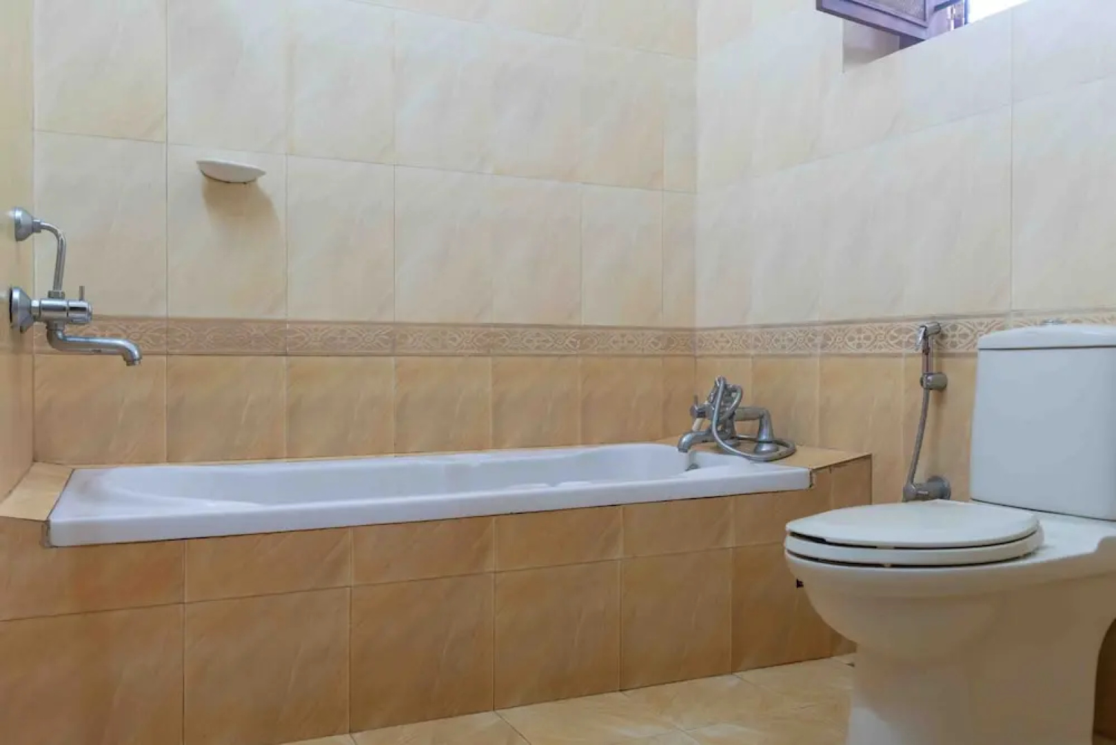 Crystal Homestay by Vista Rooms