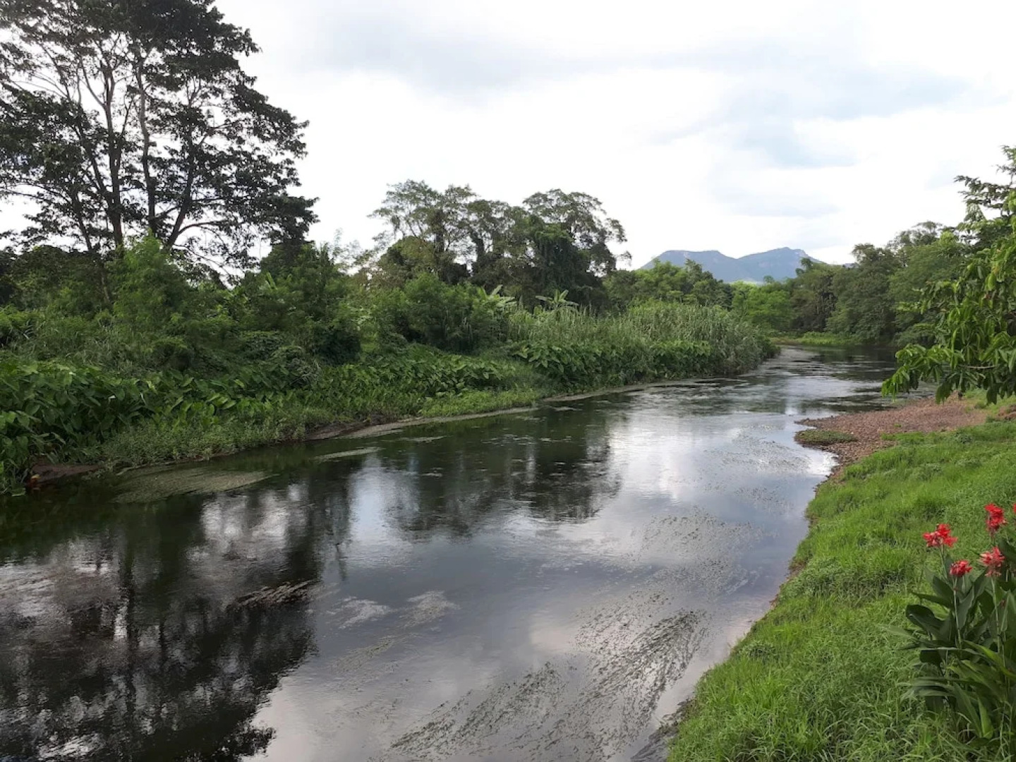 Baan Suansabaijai Resort
