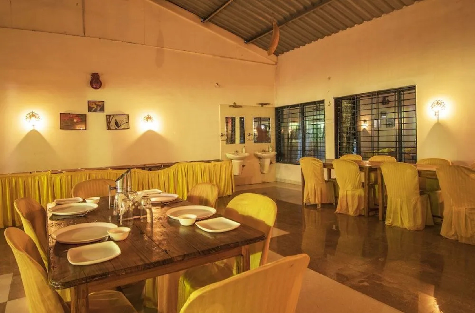 Mougli's Paradise Resort