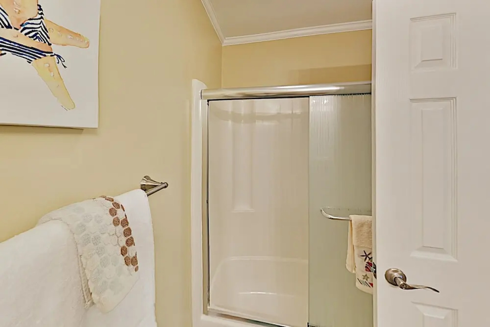 Jinks Creek Corner Unit W/ Pool, 2 Blocks To Beach 3 Bedroom Condo