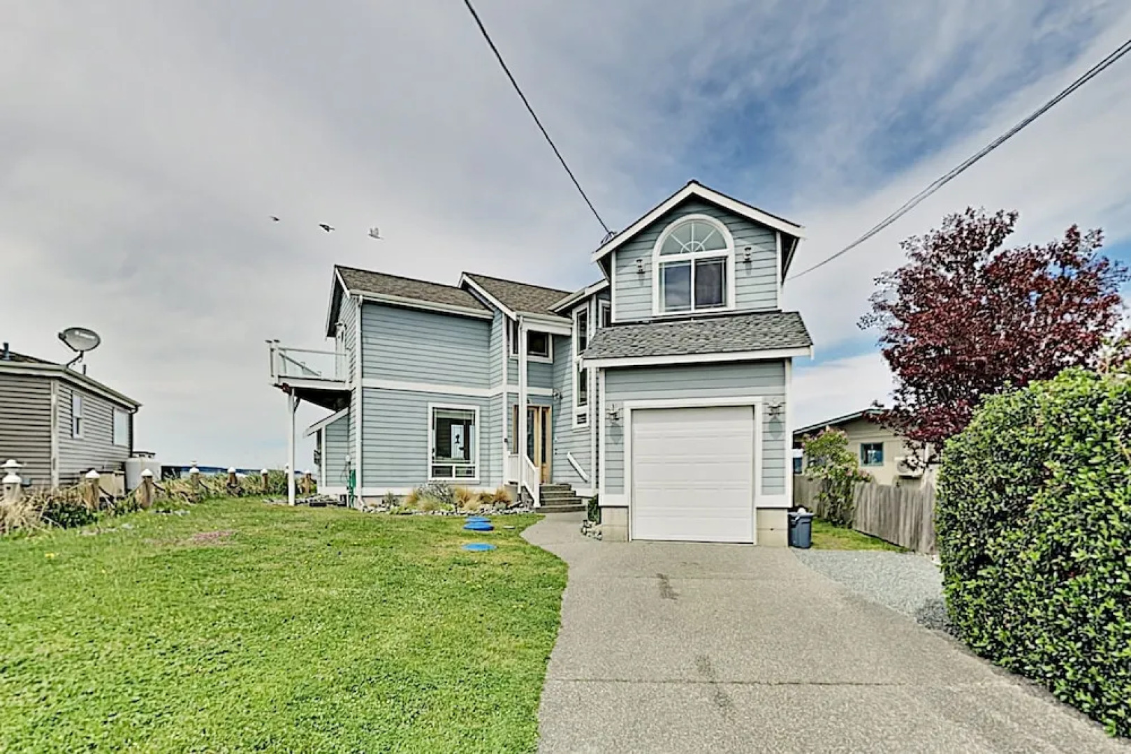 201 E Sandpiper Rd Home 3 Bedrooms 2.5 Bathrooms Home