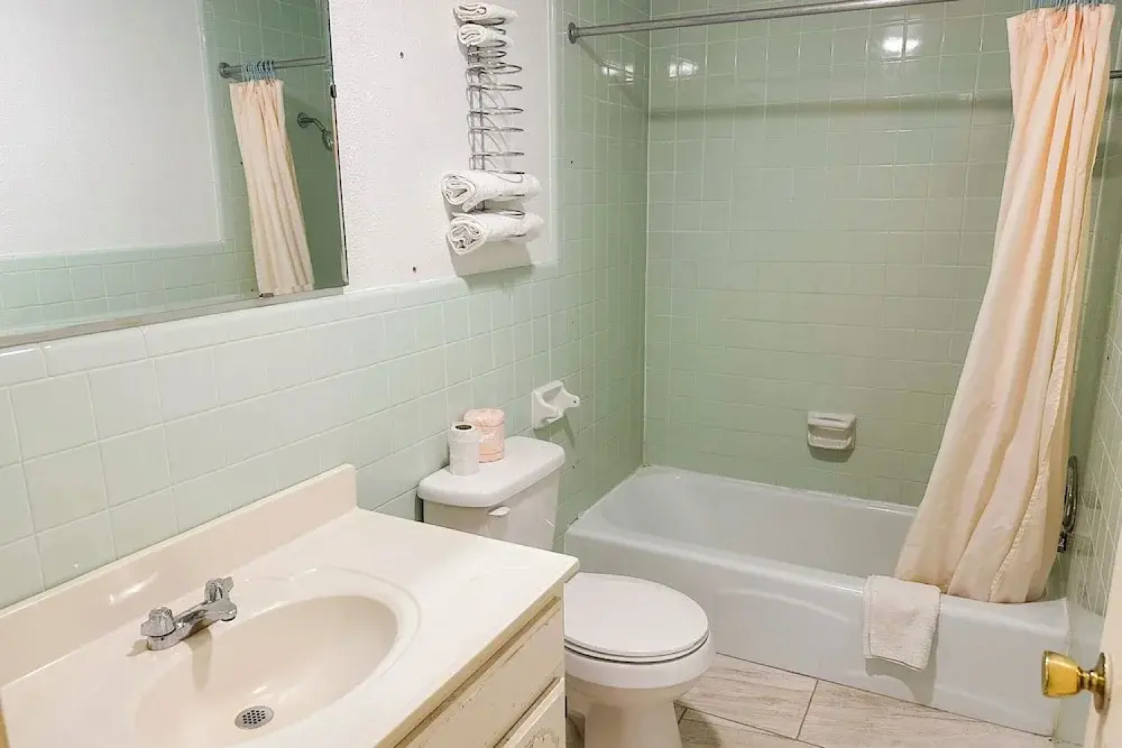 Shamrock Kings Inn By Oyo Marked Tree I-555