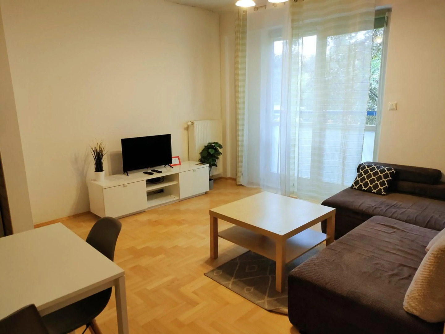 Green Kabaty Apartment