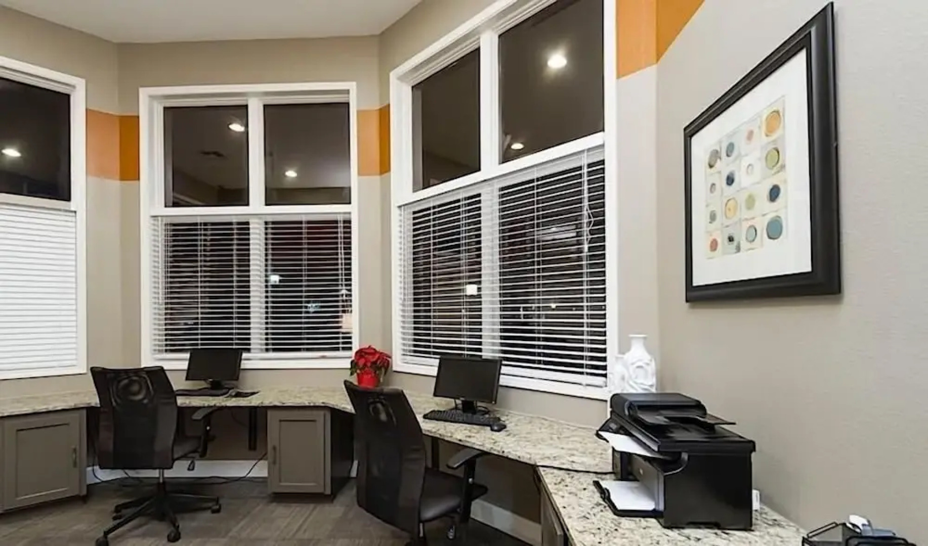 Heart of Phoenix By Signature Vacation Rentals