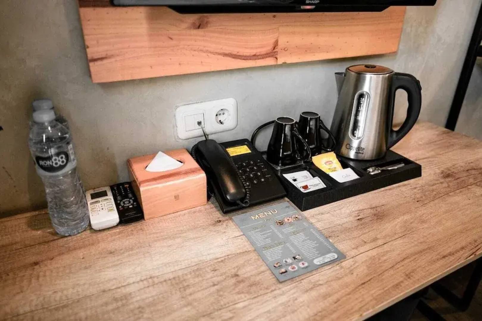 Summerville Hotel & Coffee Shop