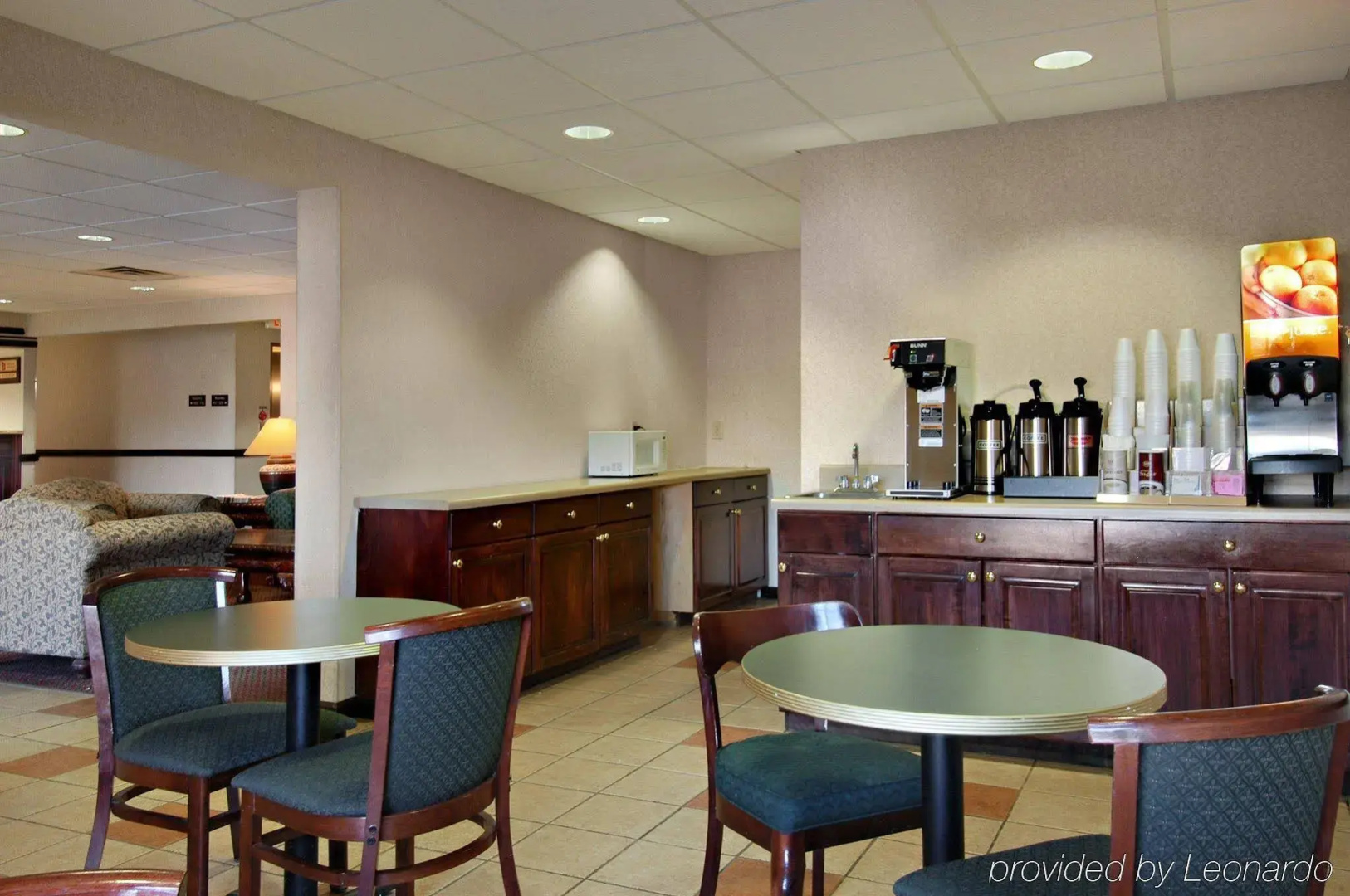 Red Roof Inn Hendersonville