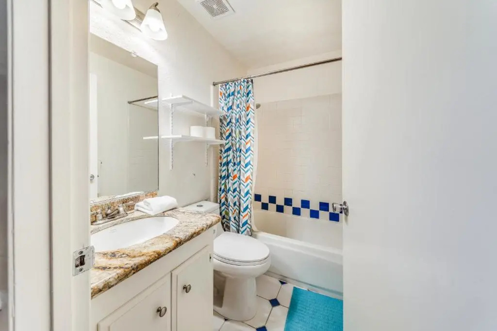 22 Huntington St. 2bdr