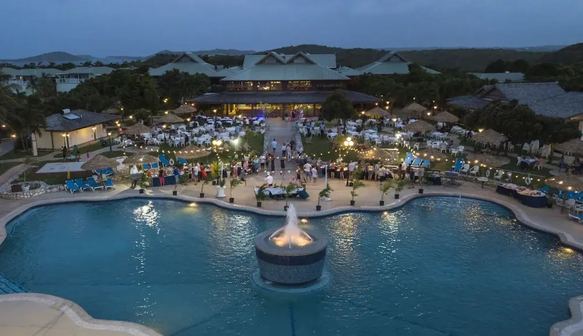 The Verandah Resort & Spa, Long Bay