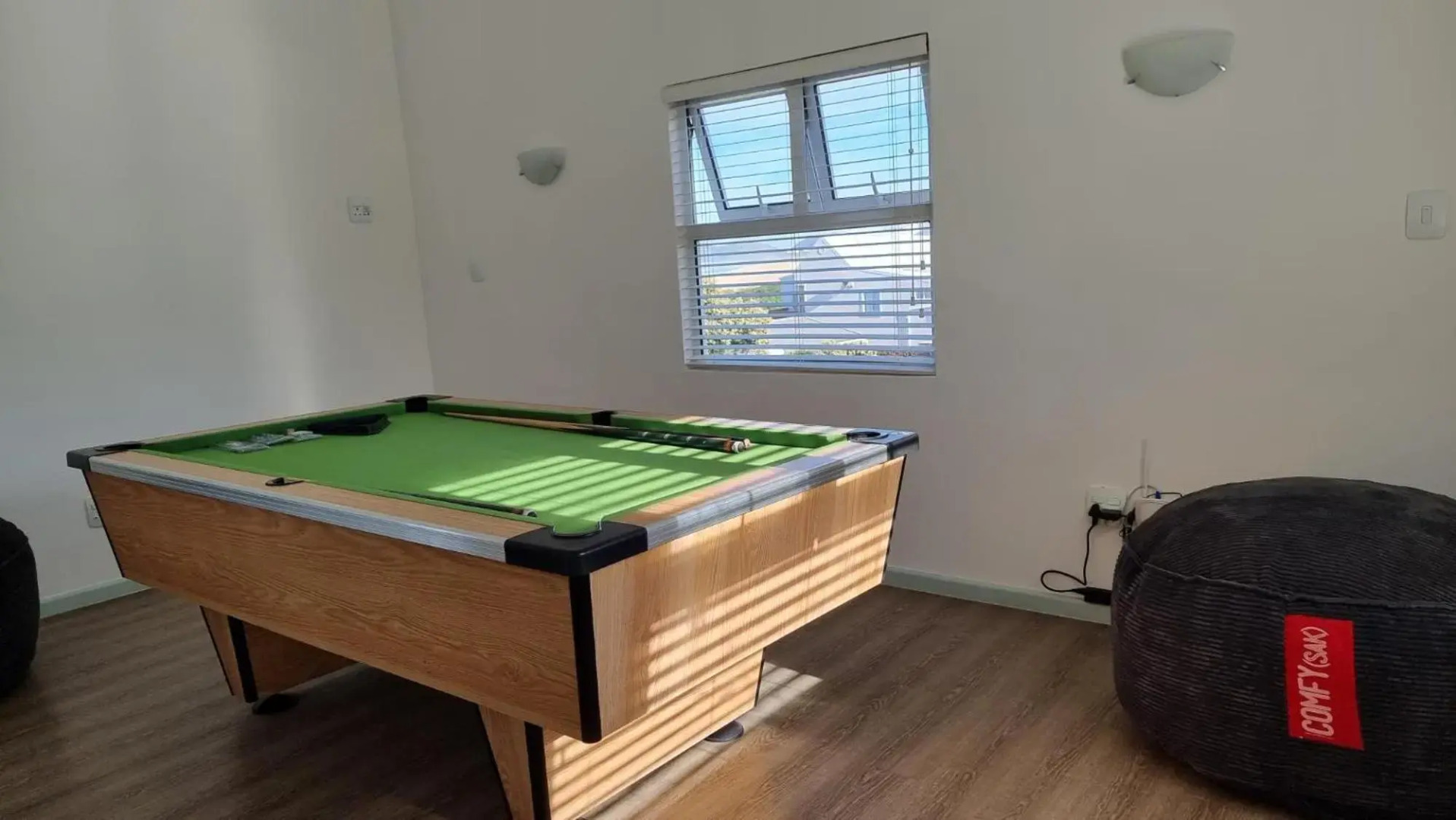 Beautiful Cottage Fantastic Beach