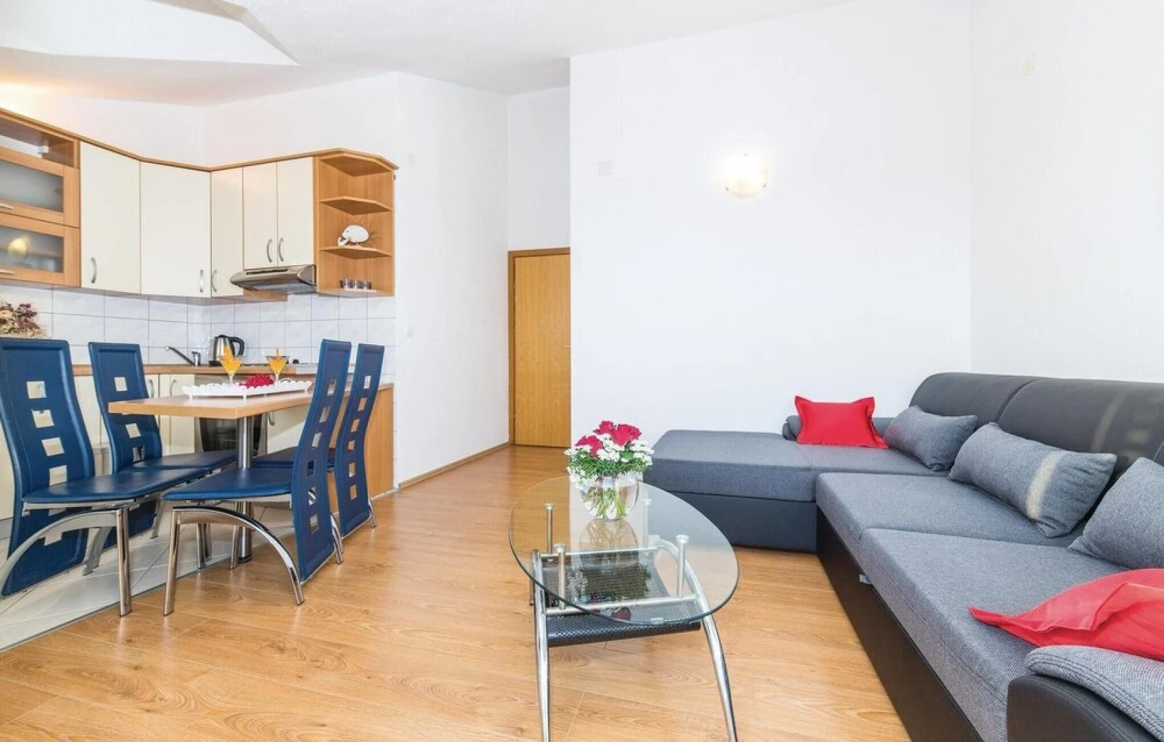 Beautiful Home in Kastel Kambelovac With Wifi and 3 Bedrooms