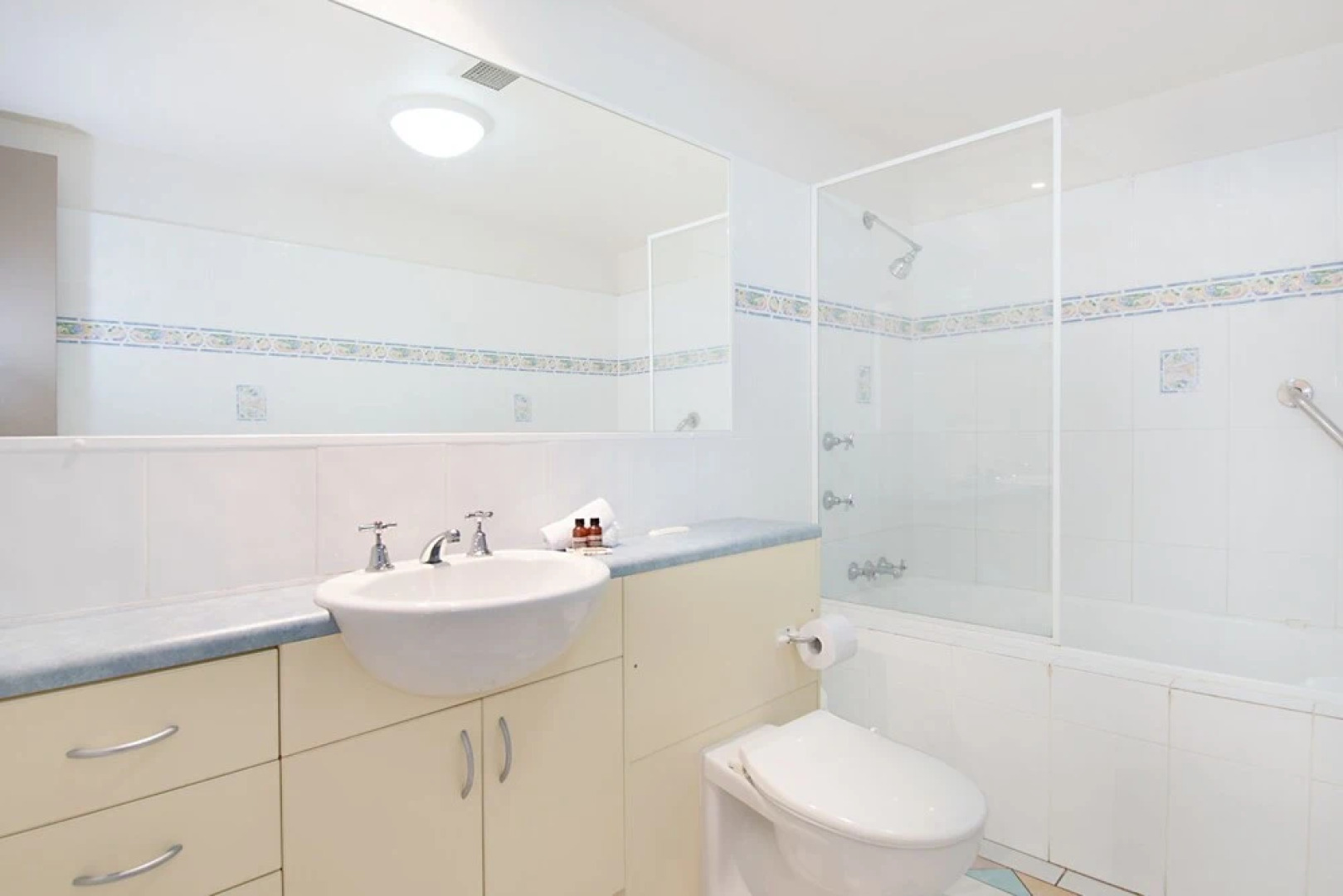 Sea Breeze Unit 10 Resort at 7 Park Lane