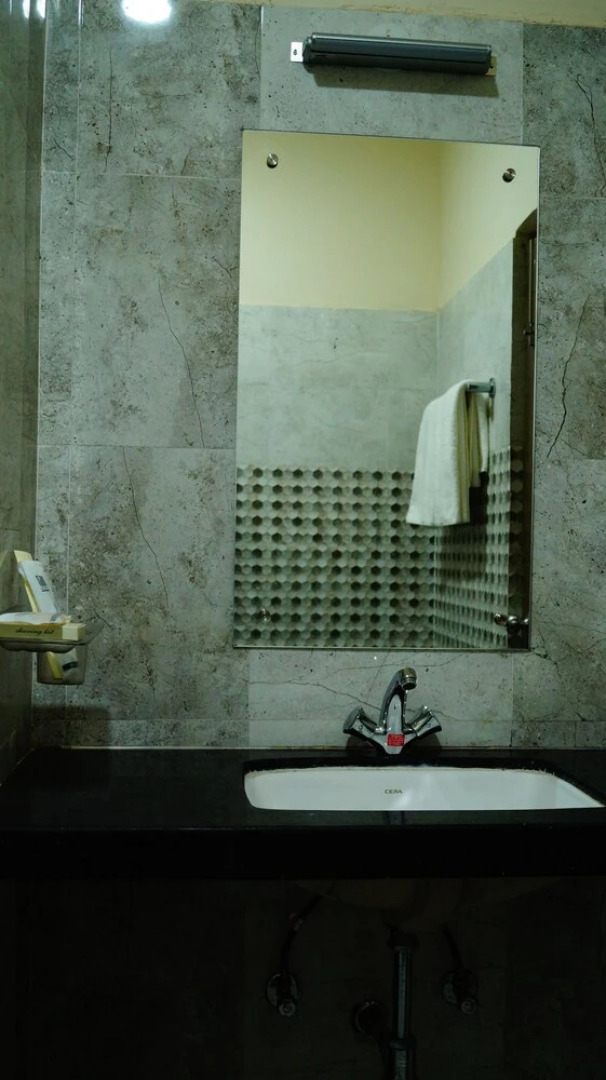 RnB ShantiNiketan, Salasar