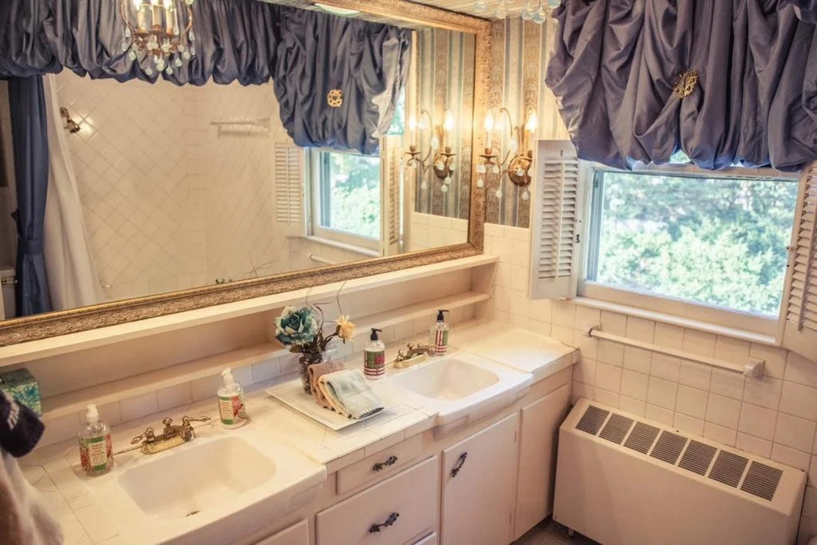 Silver Heart Inn and Cottages