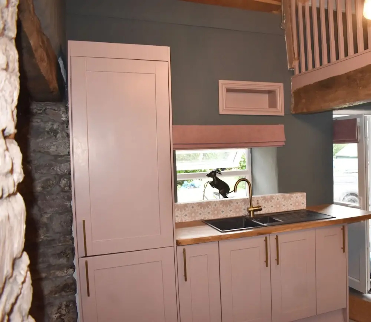 Ty Llaeth 2-bed Cottage, Sleeps 4, Pet Friendly