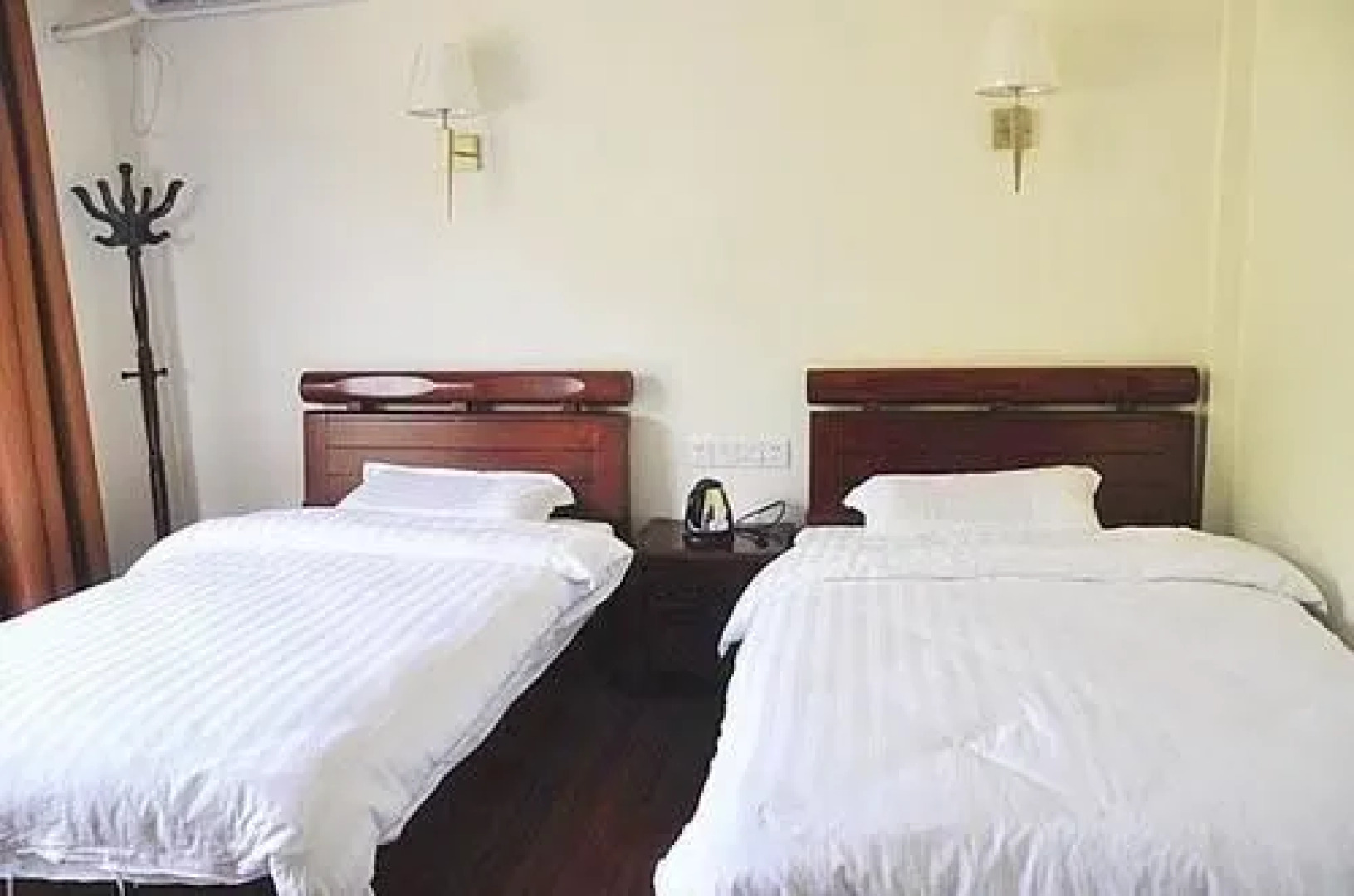 Wuyuan Huayuan Mountain Villa