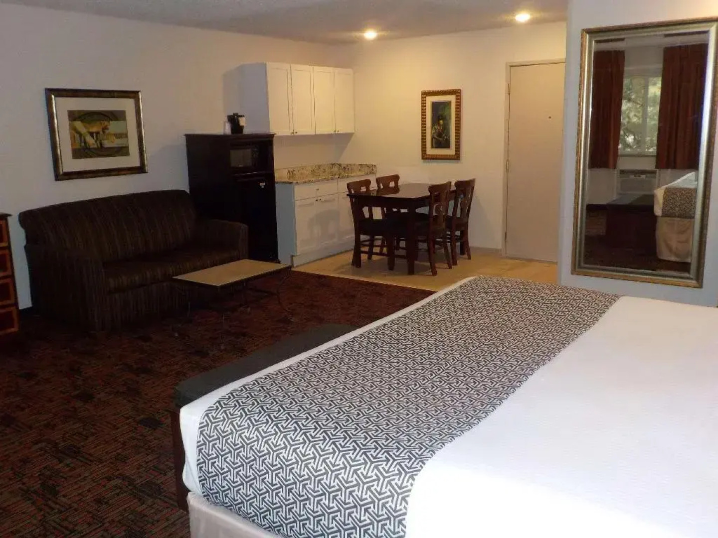 SureStay Hotel by Best Western Thomson