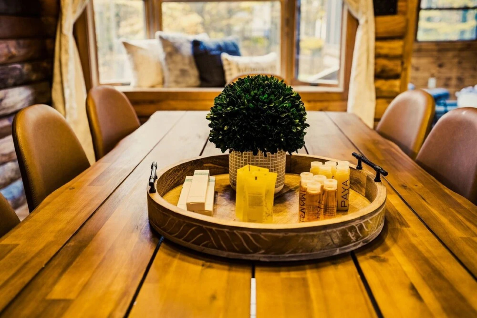 Authentic Log House With Modern Finishes - Game Room & Hot Tub - Pocono Mountains 4 Bedroom Residence by Redawning