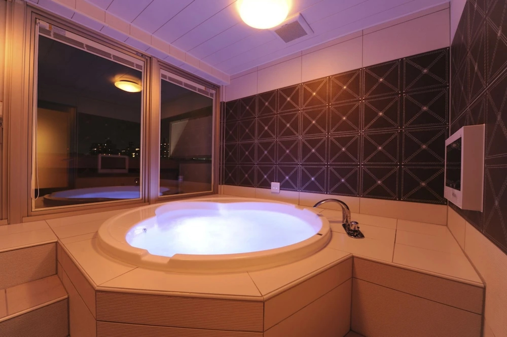 HOTEL IRIS - Adult Only