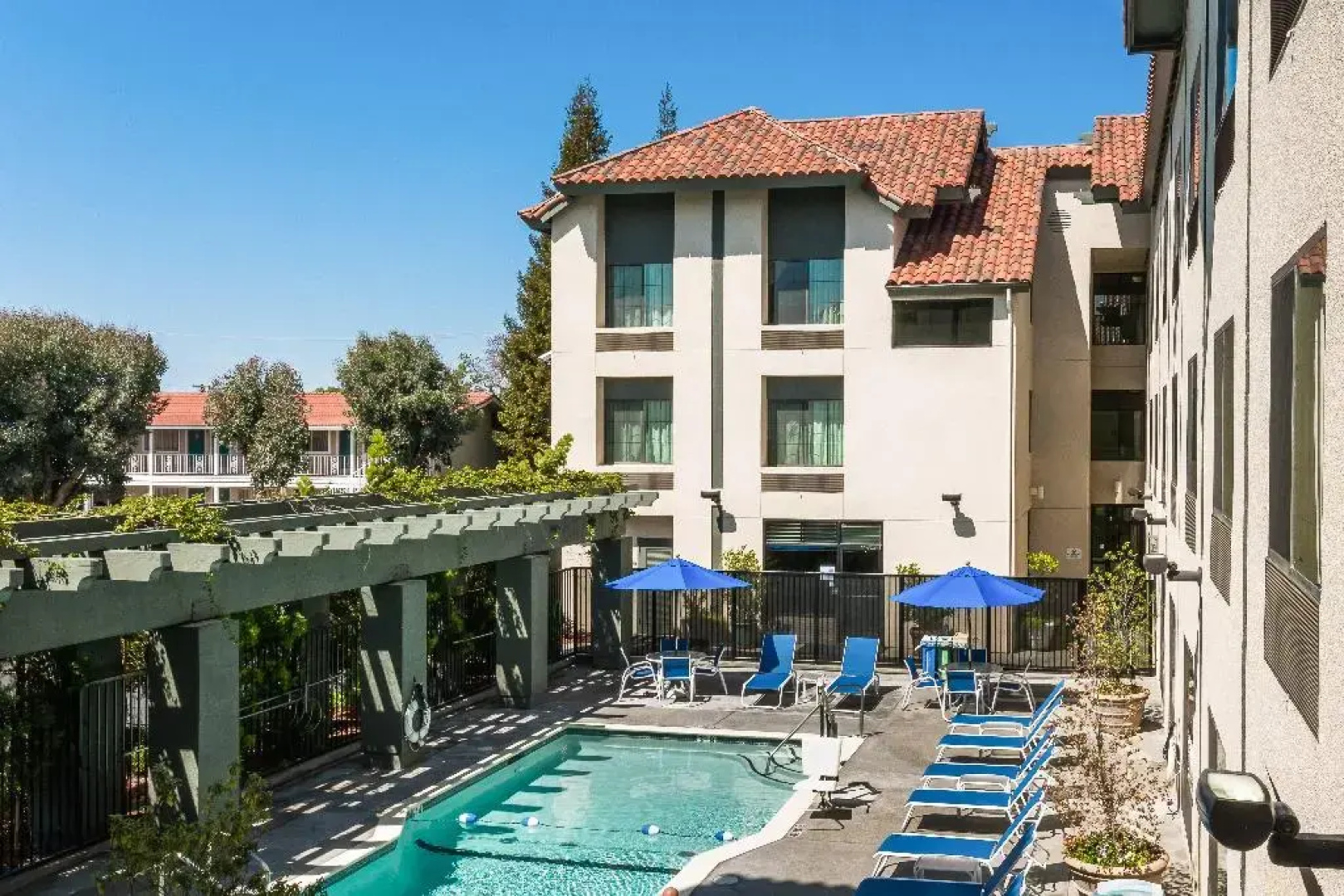 Holiday Inn Express & Suites Santa Clara-Silicon Valley by IHG