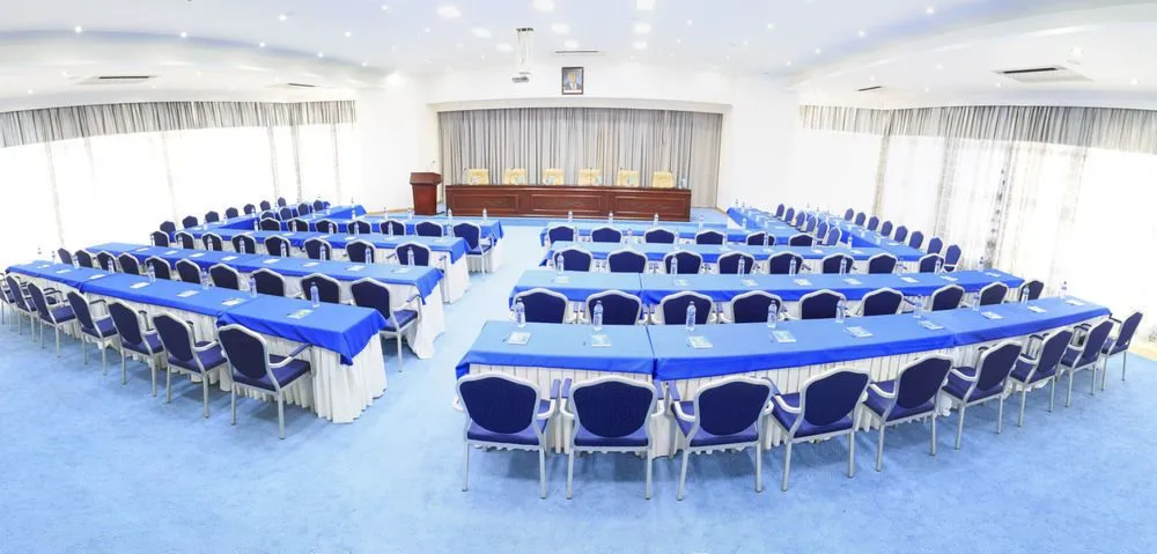 Le Panoramique Hotel by Celexon