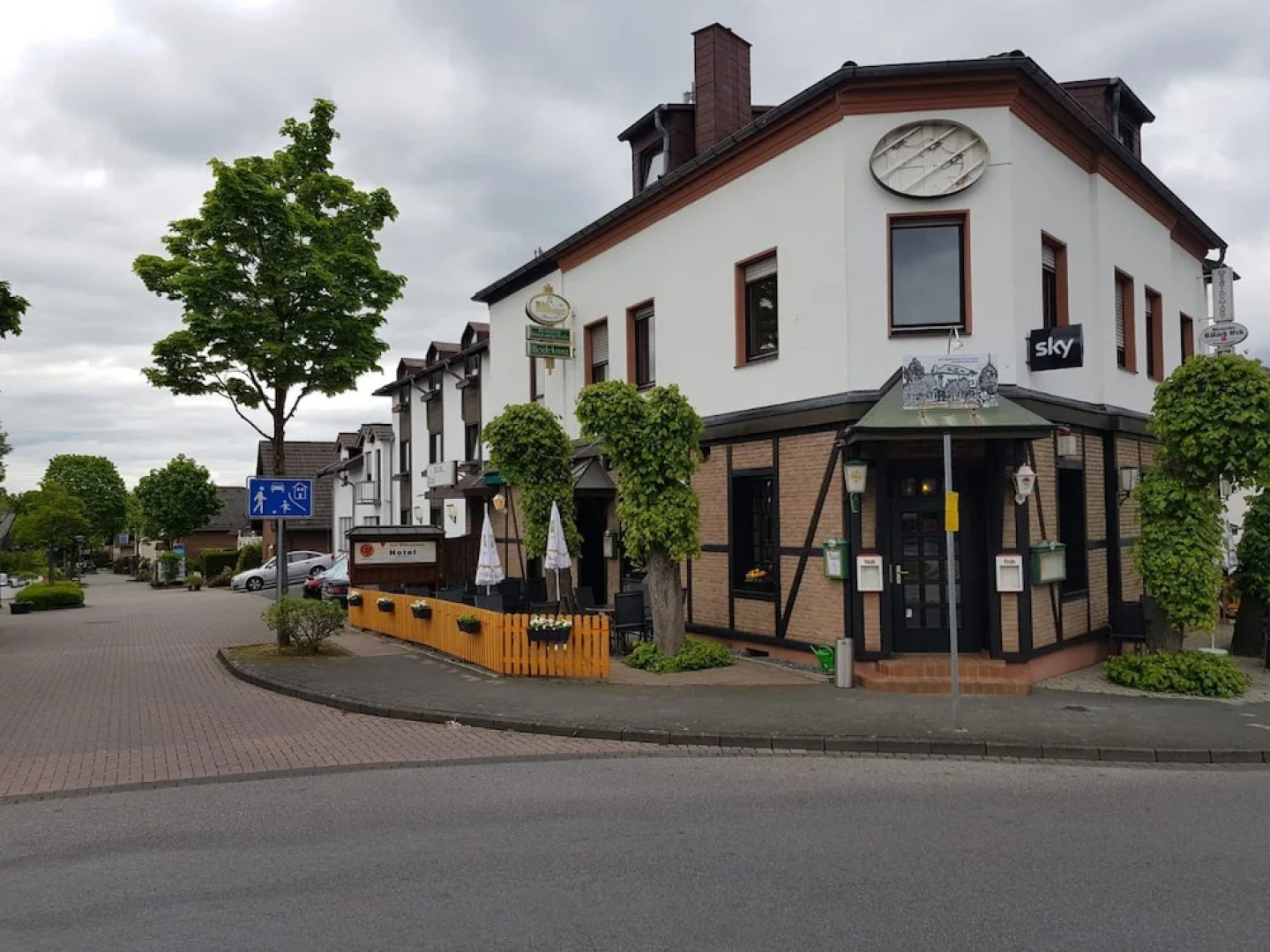 Отель GZ Hotel Airport Köln Bonn