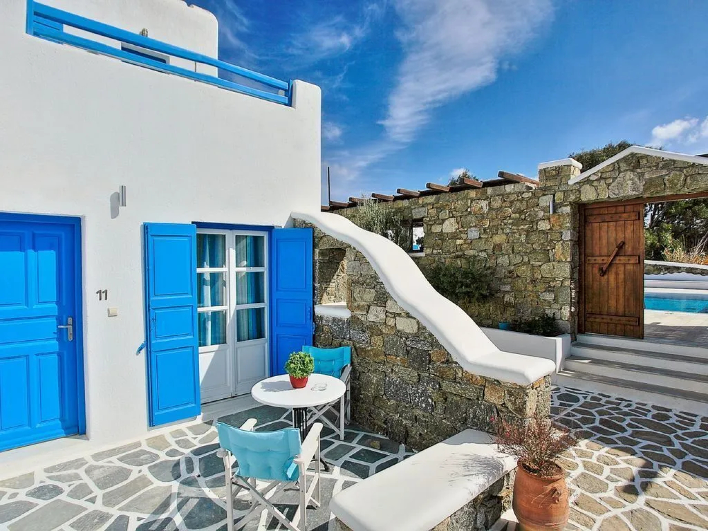 Maganos Suites