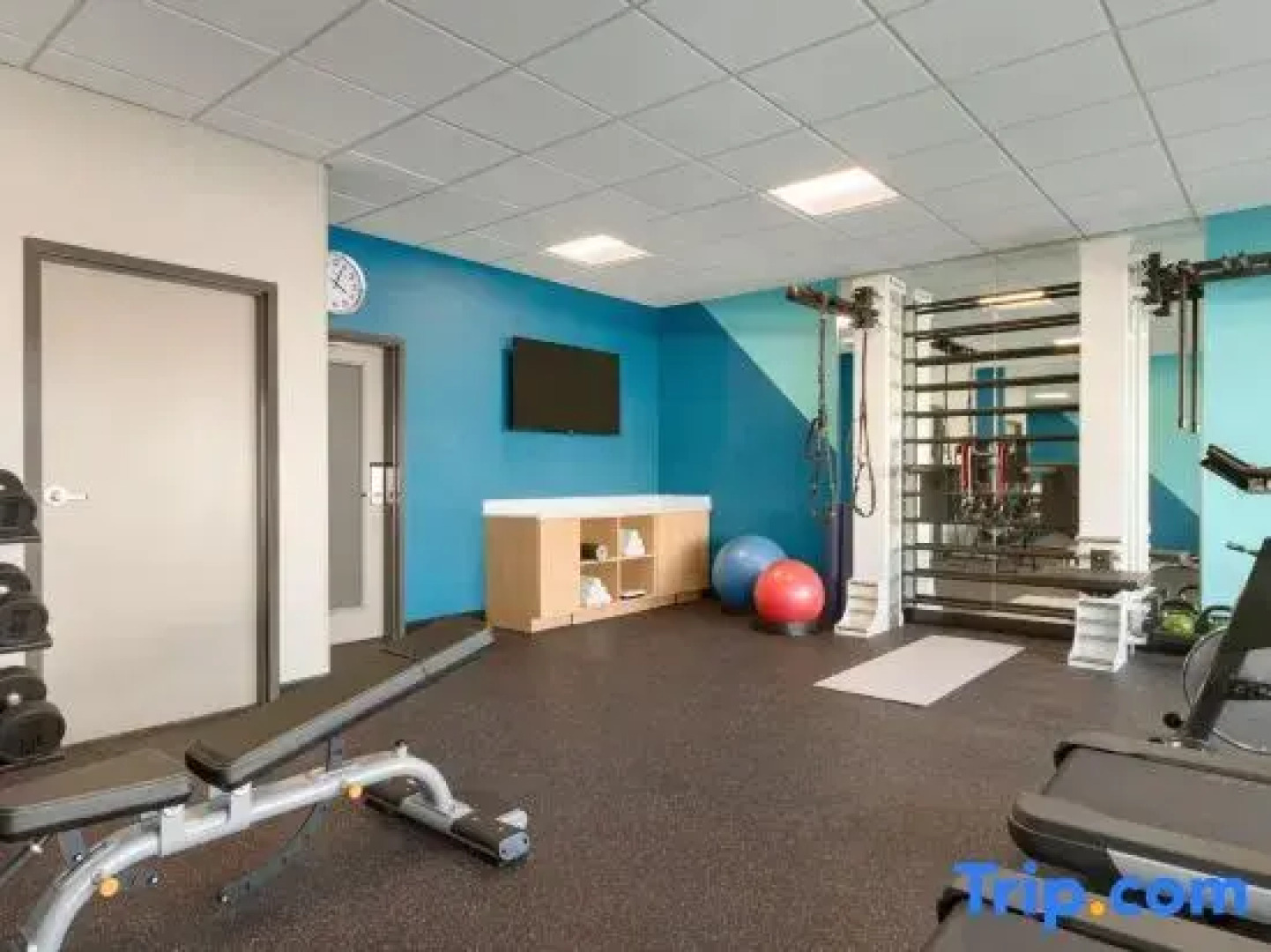 avid Hotel Wisconsin Dells – Lake Delton by IHG