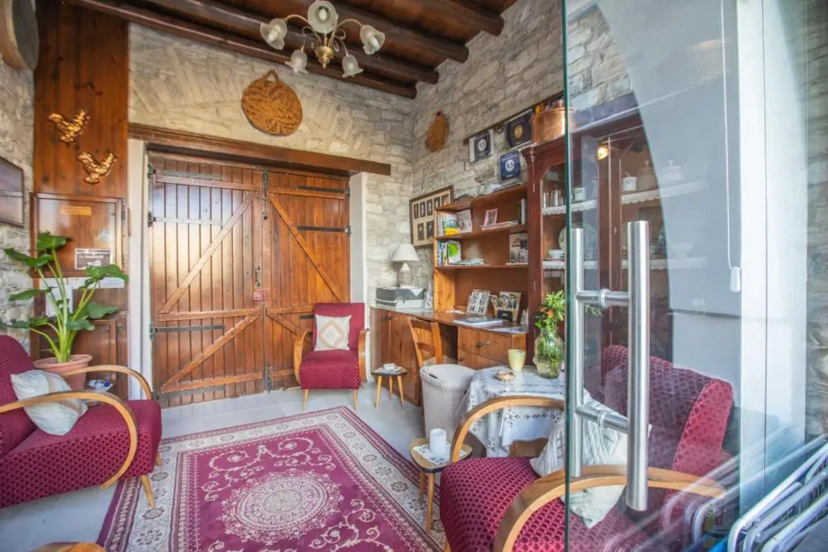 Iosiphis Stonebuilt House