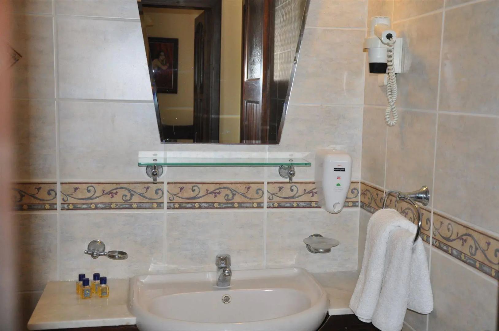 Ale Suite Hotel