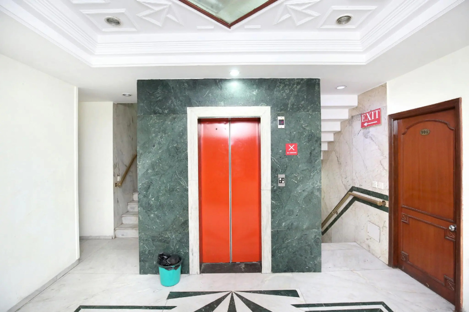 OYO 14324 Hotel towns pride