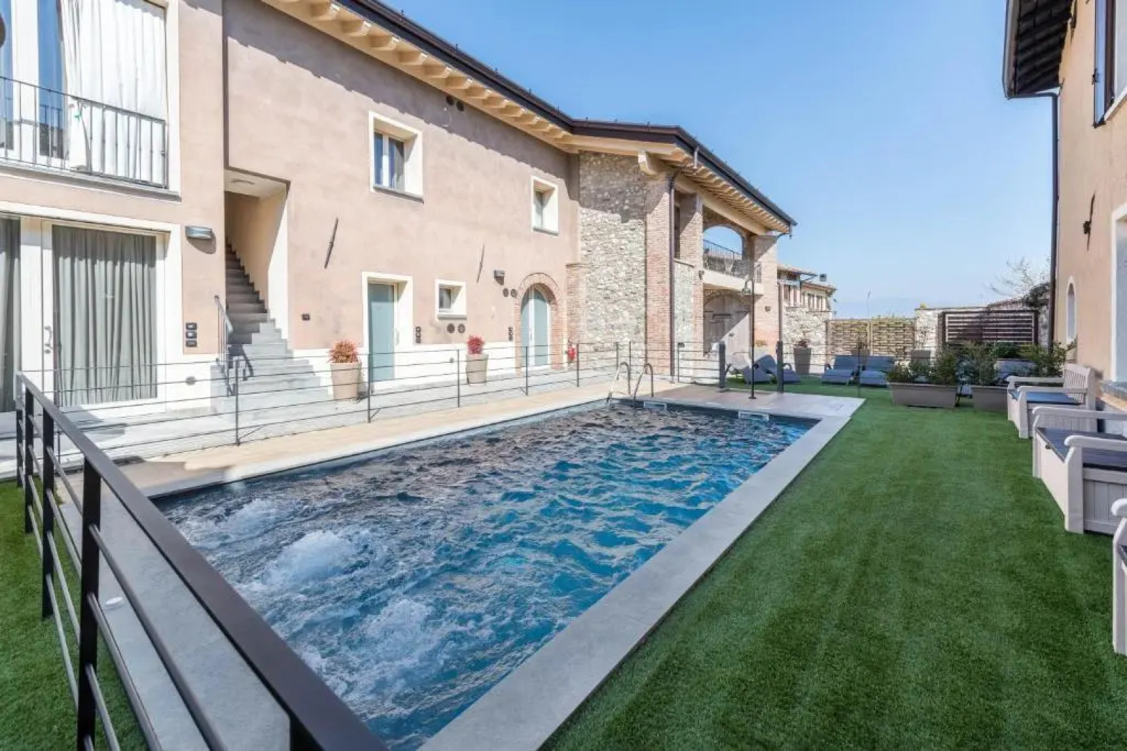 Villa Fontanelle Gardapartments 1