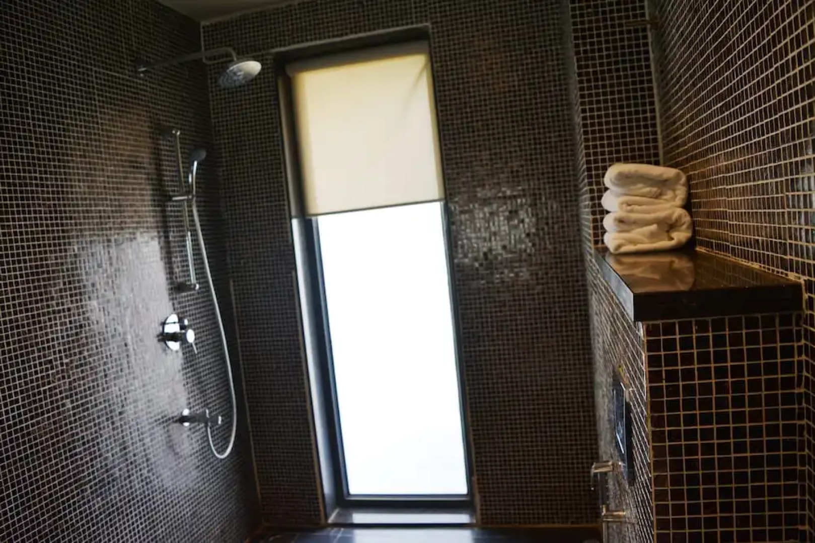 16 Degrees North, Candolim