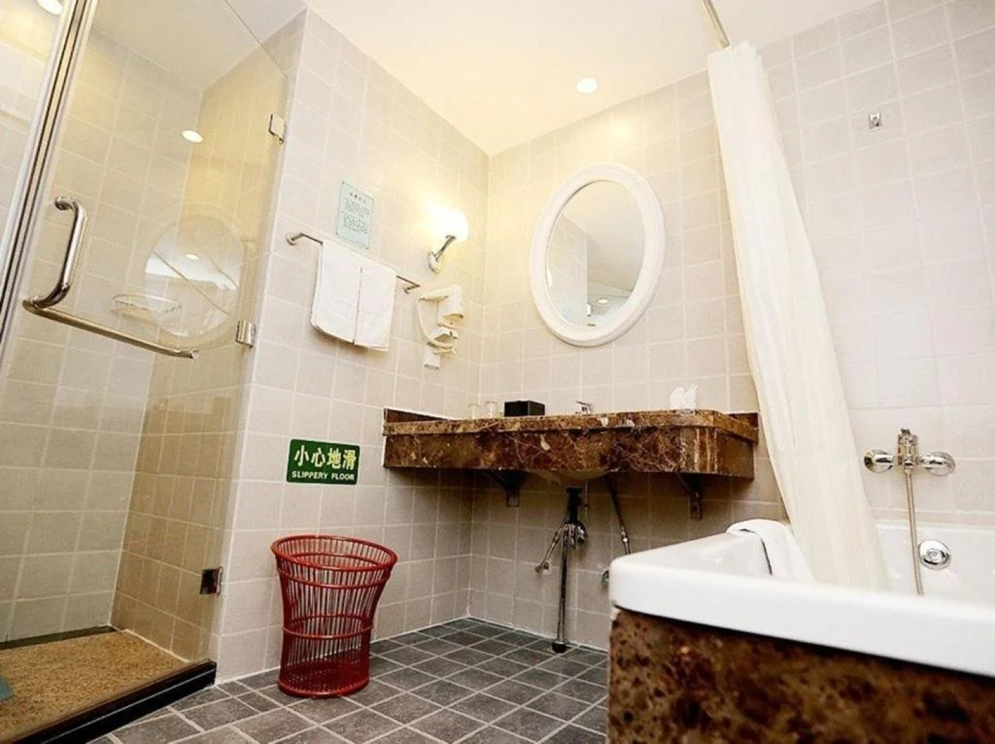 Xinxiang Linghai International Hotel