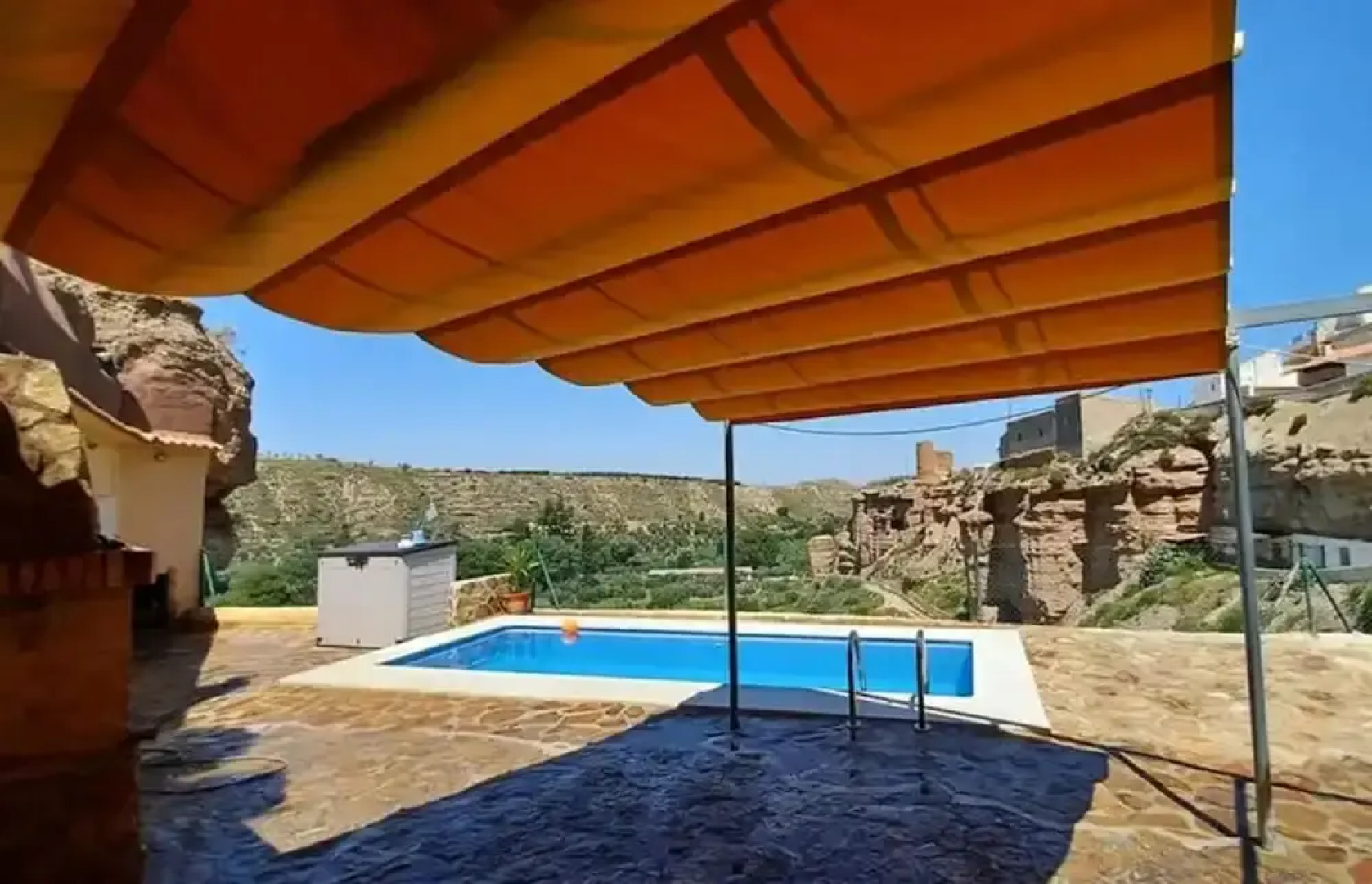 Serenity in Freila - Spacious 5 Bedroom House