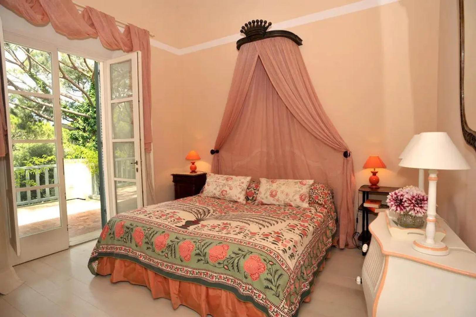 Beach Front Limonaia