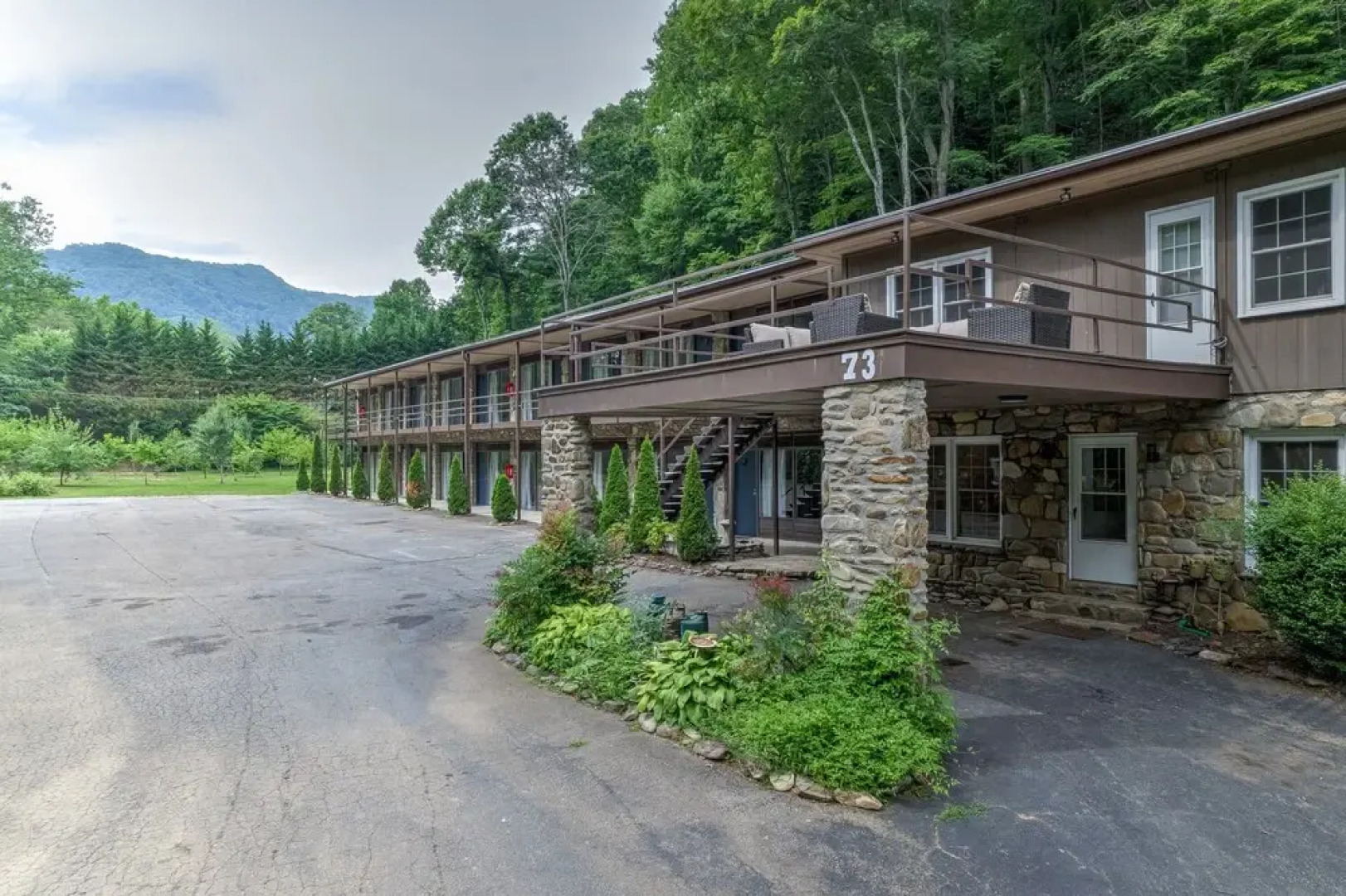 Heart of the Valley Motel