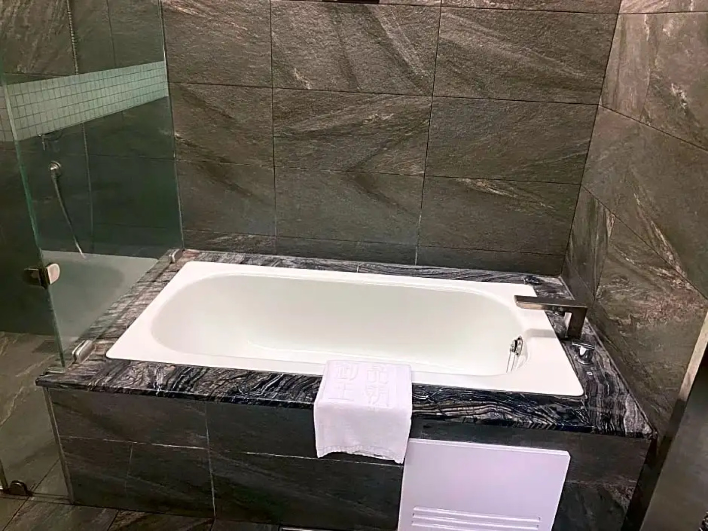 Imperial Dynasty Boutique Hotel