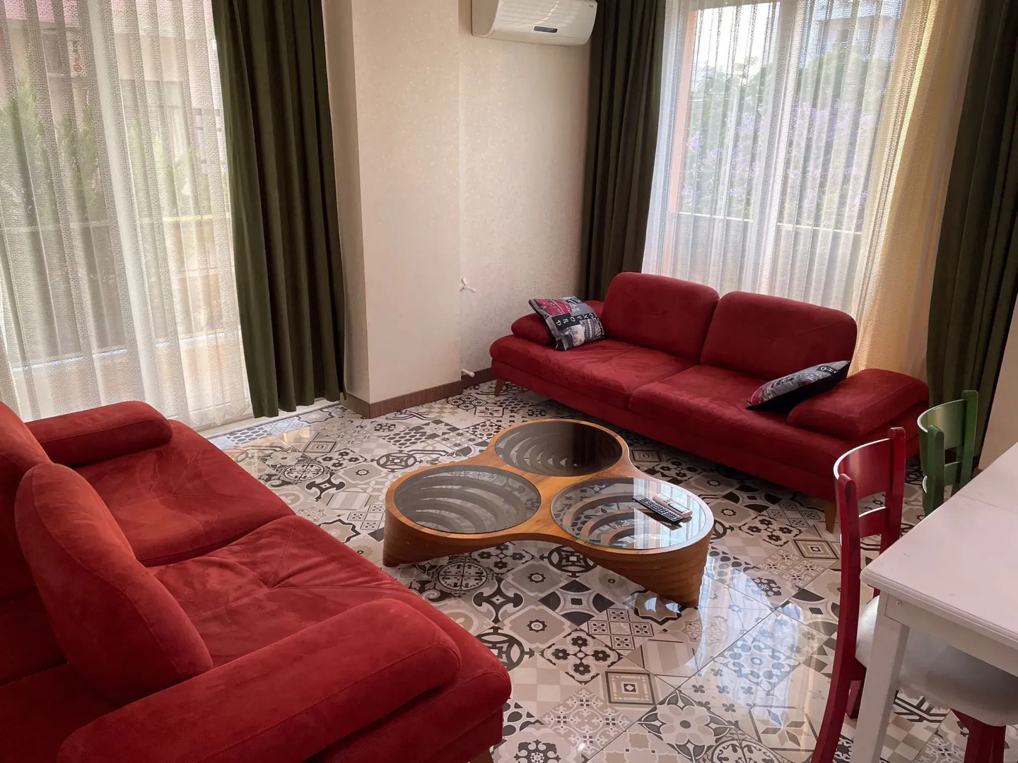 The Nar Suit & Apart