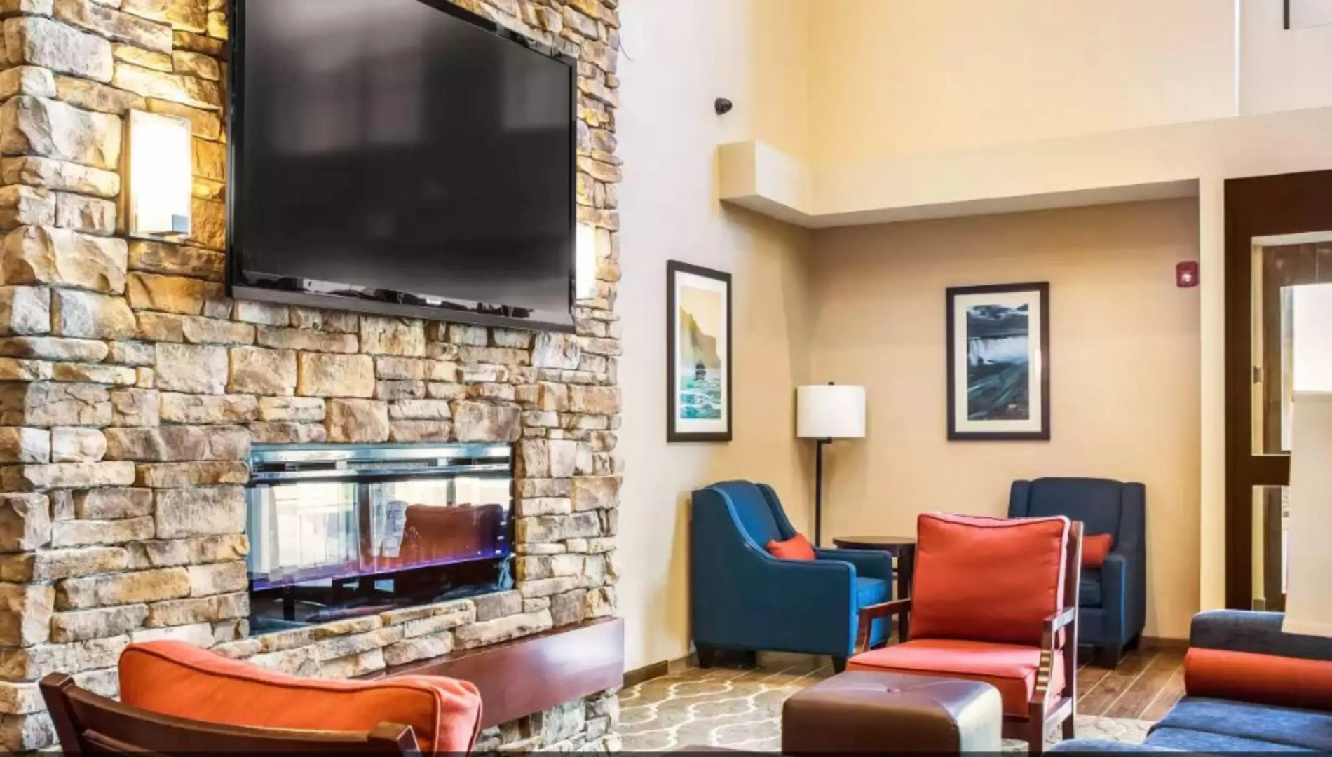 Comfort Inn & Suites Niagara Falls Blvd USA