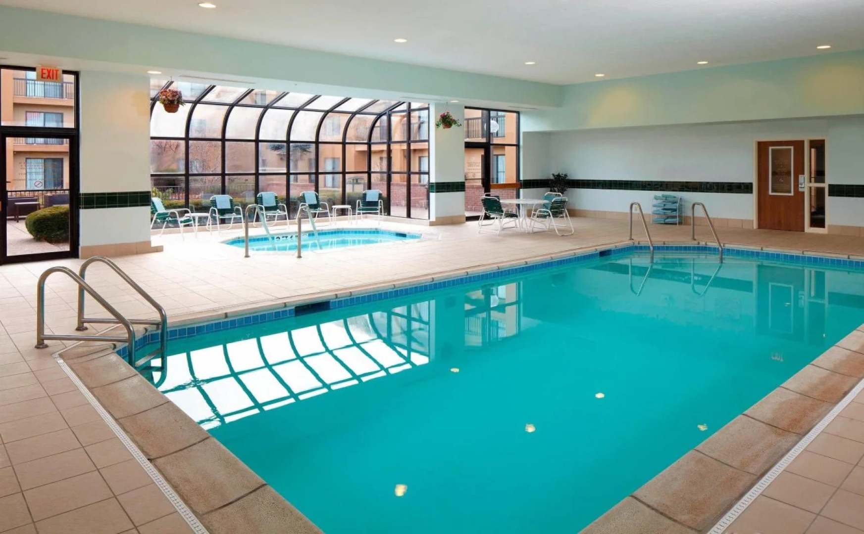 Spark by Hiton Bettendorf Quad Cities